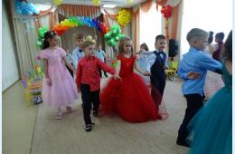 24.05.2023 В детских садах округа проходят выпускные | Администрация муниципального округа город Партизанск Приморского края Официальный сайт